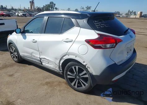 2018 Nissan Kicks Sr z USA, uszkodzony, nr VIN 3N1CP5CU0JL532330